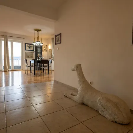State Of Art, Balica Rat Dom wakacyjny